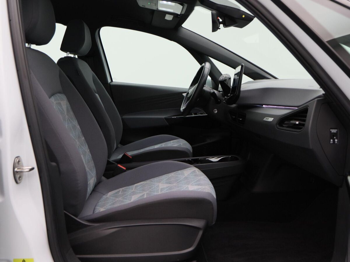 Volkswagen ID.3 First 58 kWh 204 Pk | Climate Controle | Adaptive Cruise | Navigatie | Stoelverwarming | Parkeersensoren | 75.476 Km!!