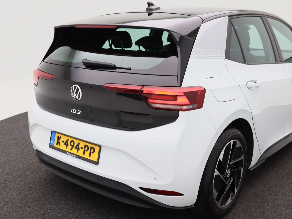 Volkswagen ID.3 First 58 kWh 204 Pk | Climate Controle | Adaptive Cruise | Navigatie | Stoelverwarming | Parkeersensoren | 75.476 Km!!