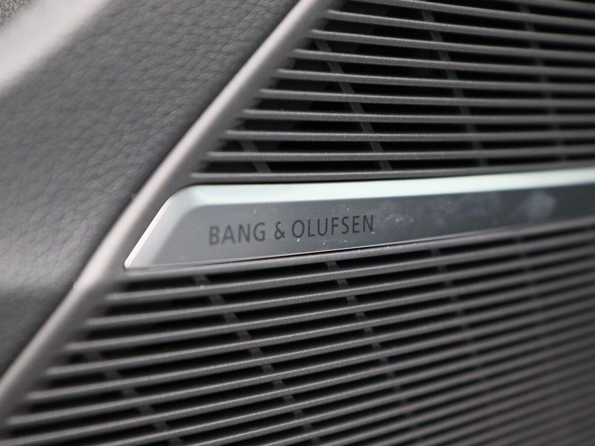 Audi Q7 Pro Line S 55 TFSI e |  394 PK SUV 8 versn. | NU € 6000,- E-PREMIE!!! | Bang & Olufsen 3d | Leder Valcona Sportstoelen | 22 inch | Luchtvering |
