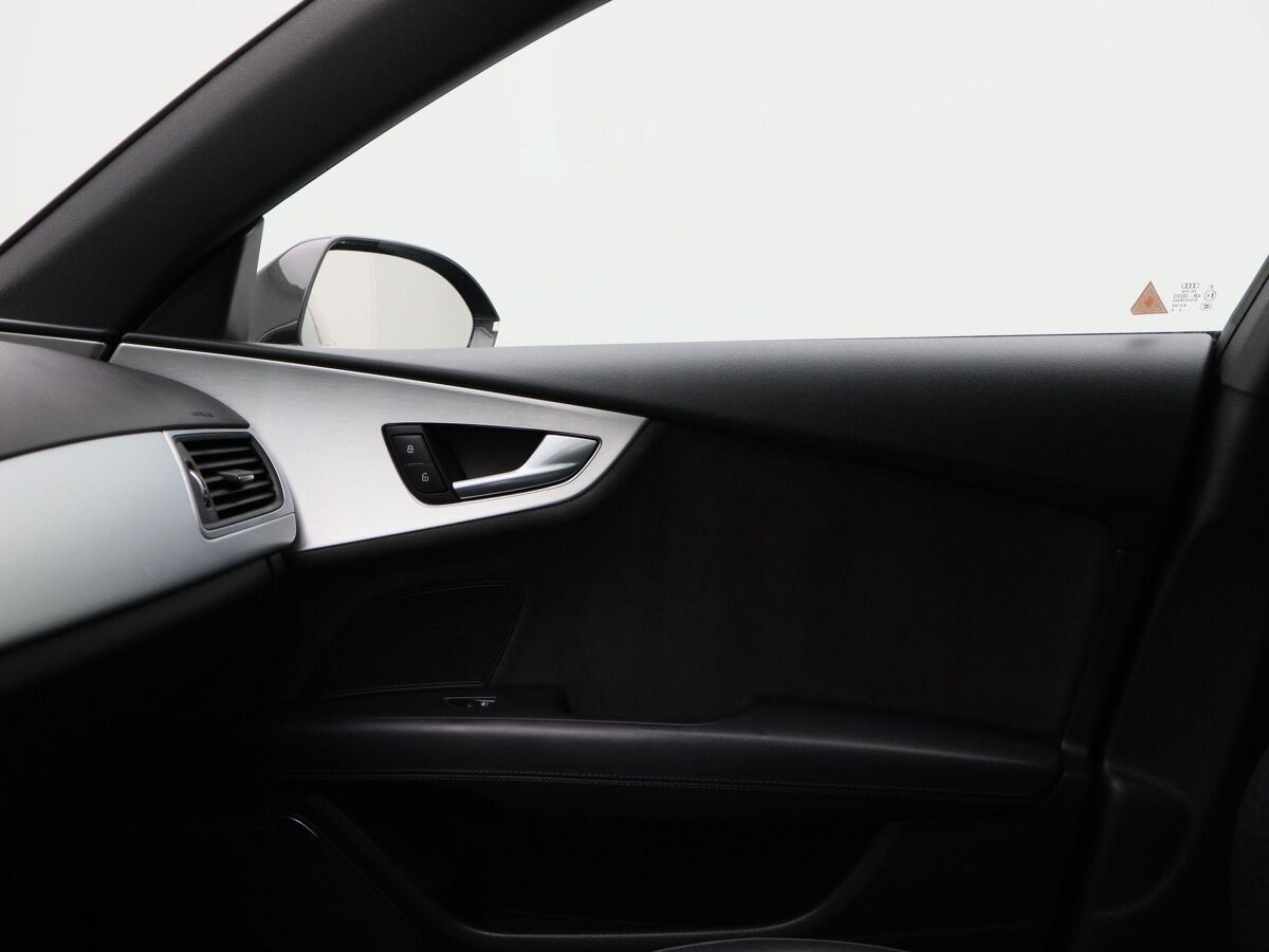 Audi A7 Sportback 1.8 TFSi 190 Pk S-Line Automaat 5-Persoons | Full LED | Navigatie | Leder | 21 Inch | Open Dak | Privacy Glass