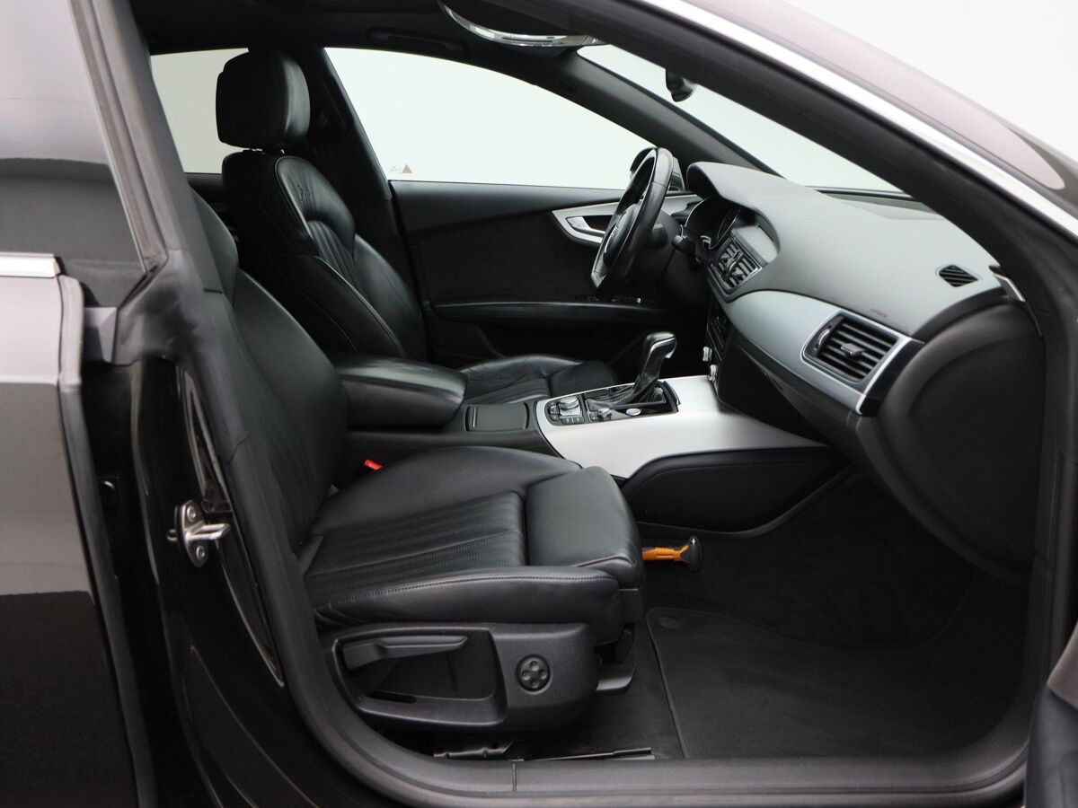 Audi A7 Sportback 1.8 TFSi 190 Pk S-Line Automaat 5-Persoons | Full LED | Navigatie | Leder | 21 Inch | Open Dak | Privacy Glass