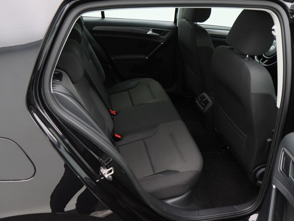 Volkswagen Golf 1.0 TSi 115 Pk Comfortline | Adaptive Cruise Control | Climate Control | Parkeersensoren | Navigatie | Carplay | 89.228 Km!!