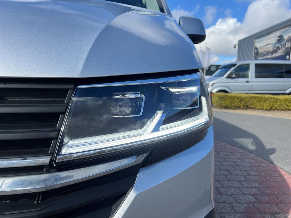 VW-Bedrijfswagens Transporter 2.0 TDI L1H1 Trendline | 150Pk | A-Deuren | Navi | LED |
