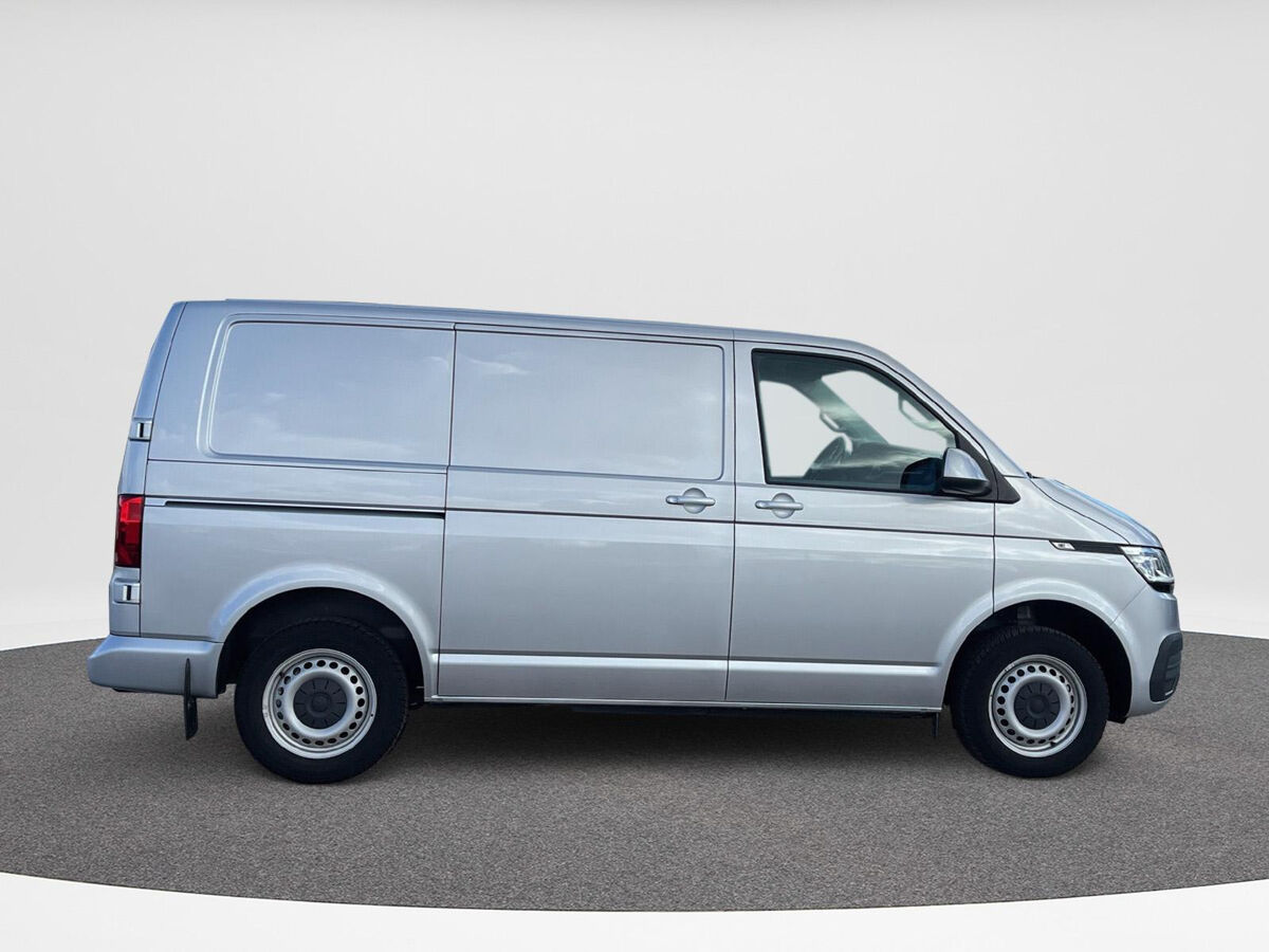 VW-Bedrijfswagens Transporter 2.0 TDI L1H1 Trendline | 150Pk | A-Deuren | Navi | LED |