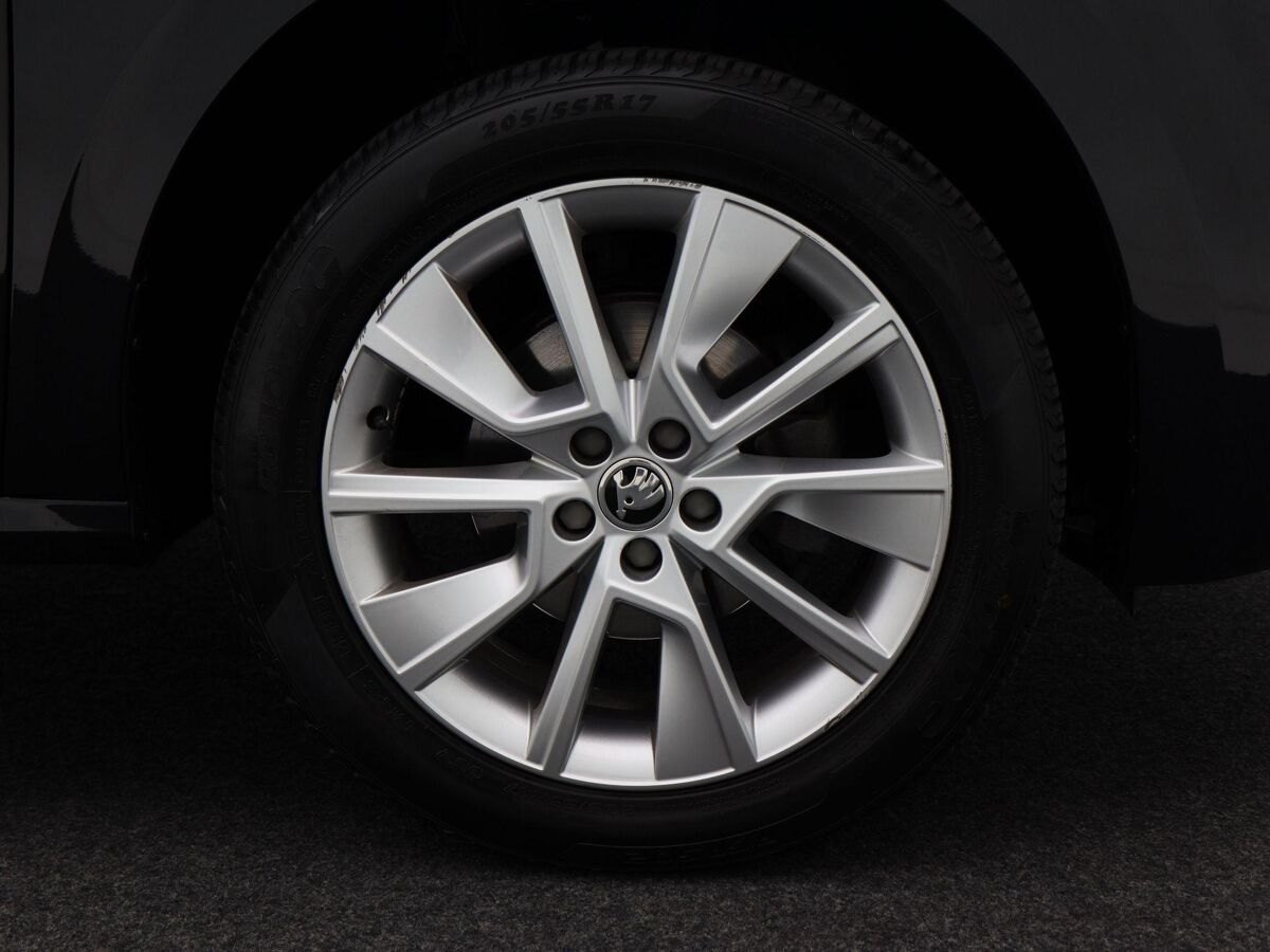 Škoda Kamiq 1.0 TSi 115 Pk Automaat Sport Business | Adaptive Cruise | Climate Control | 17 Inch | Stoelverwarming | Carplay | 71.134 Km!!