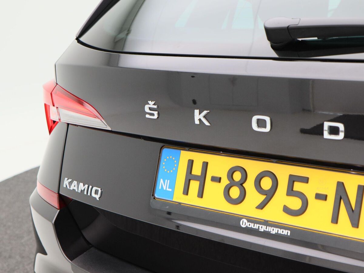 Škoda Kamiq 1.0 TSi 115 Pk Automaat Sport Business | Adaptive Cruise | Climate Control | 17 Inch | Stoelverwarming | Carplay | 71.134 Km!!