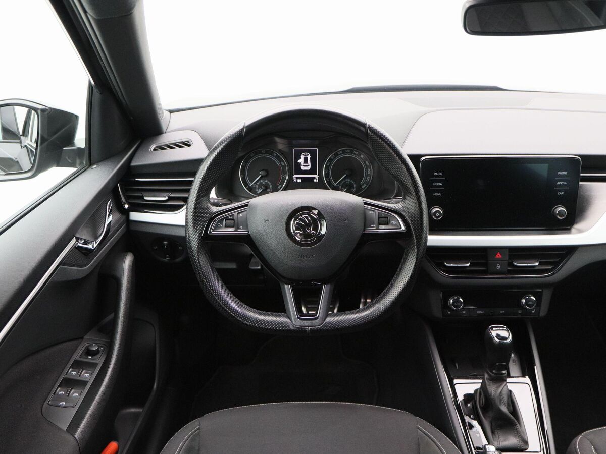 Škoda Kamiq 1.0 TSi 115 Pk Automaat Sport Business | Adaptive Cruise | Climate Control | 17 Inch | Stoelverwarming | Carplay | 71.134 Km!!
