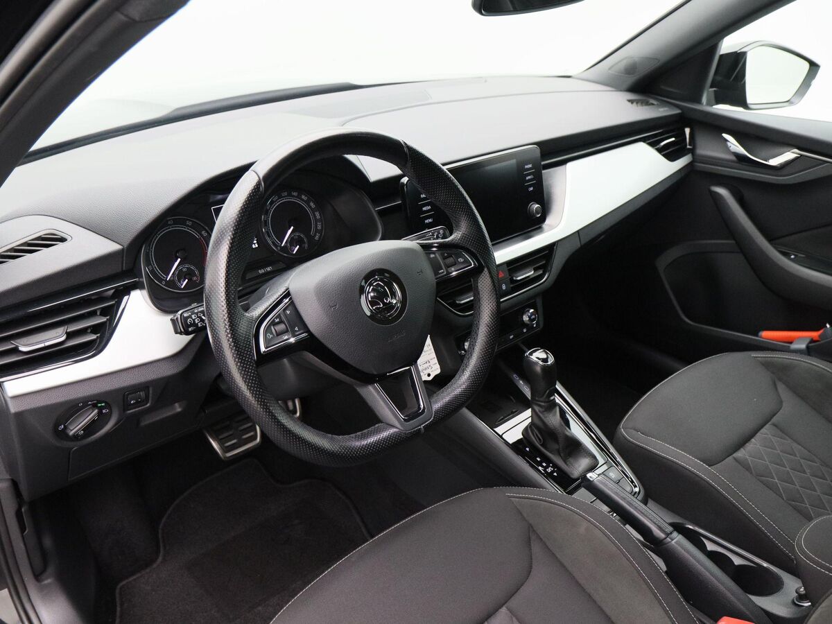 Škoda Kamiq 1.0 TSi 115 Pk Automaat Sport Business | Adaptive Cruise | Climate Control | 17 Inch | Stoelverwarming | Carplay | 71.134 Km!!