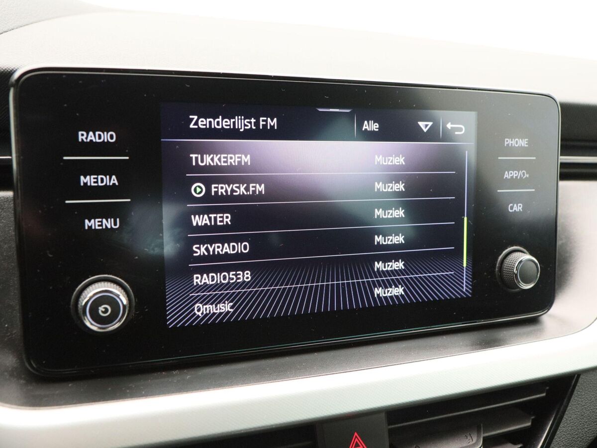Škoda Kamiq 1.0 TSi 115 Pk Automaat Sport Business | Adaptive Cruise | Climate Control | 17 Inch | Stoelverwarming | Carplay | 71.134 Km!!