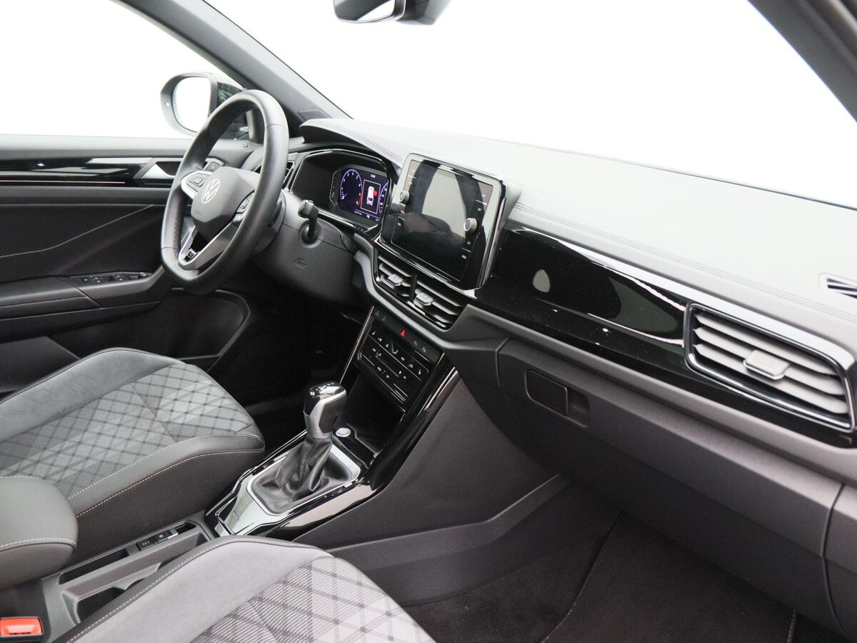 Volkswagen T-Roc 1.5 TSi 150 Pk Automaat R-Line Business | Full LED | Black Style | Panoramadak | Navigatie | Stoelverwarming | Camera | 18 Inch | 22.475 Km!!
