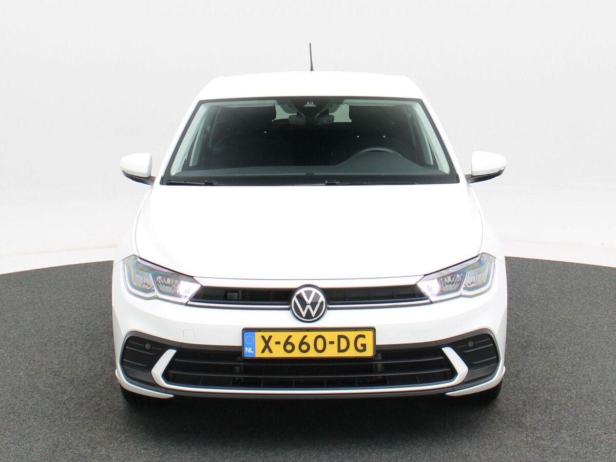 Volkswagen Polo 1.0 TSi Life | Airco | Adaptive Cruise | 15 Inch | Carplay | Privacy Glass | 32.010 Km!!