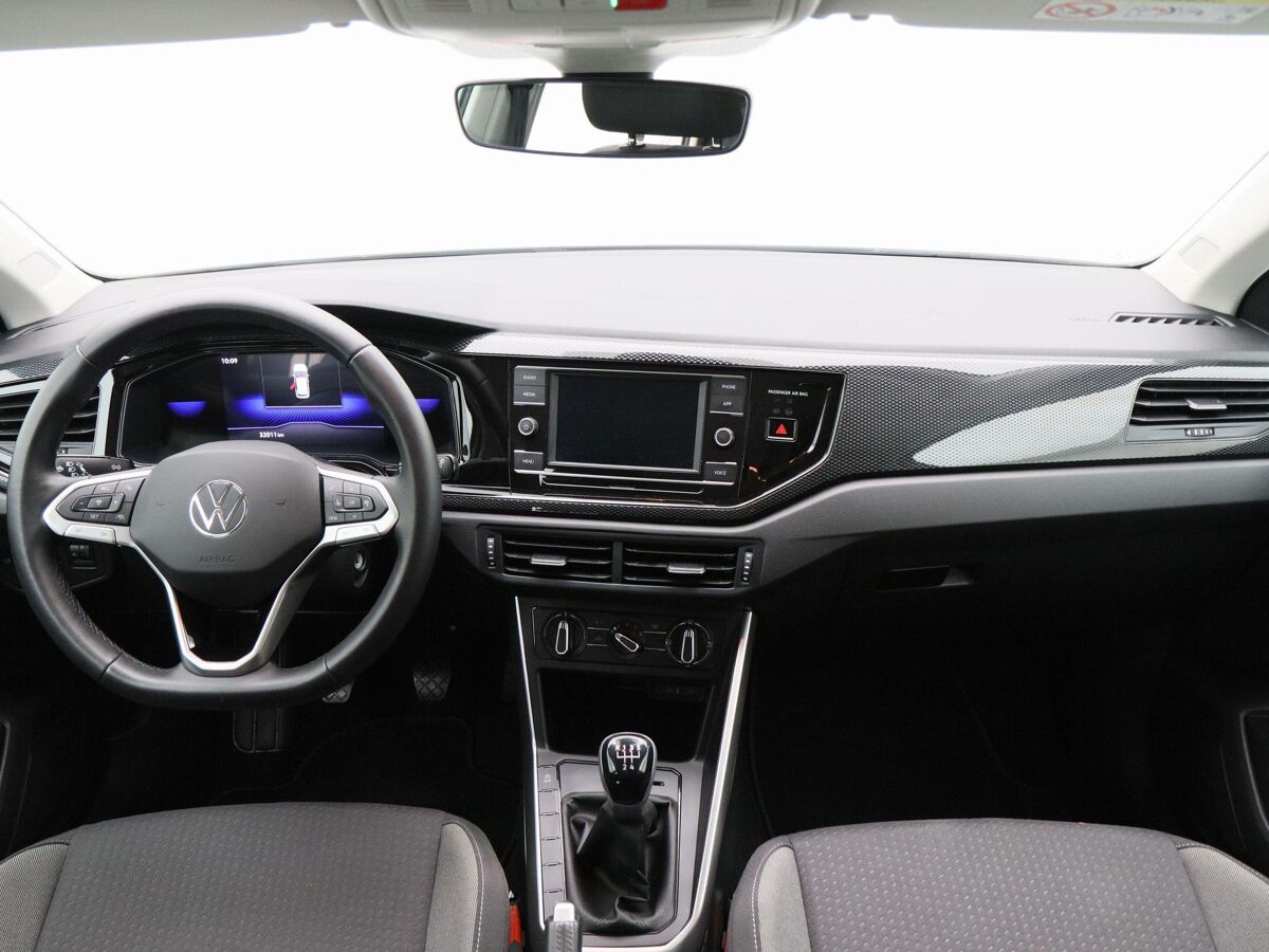 Volkswagen Polo 1.0 TSi Life | Airco | Adaptive Cruise | 15 Inch | Carplay | Privacy Glass | 32.010 Km!!
