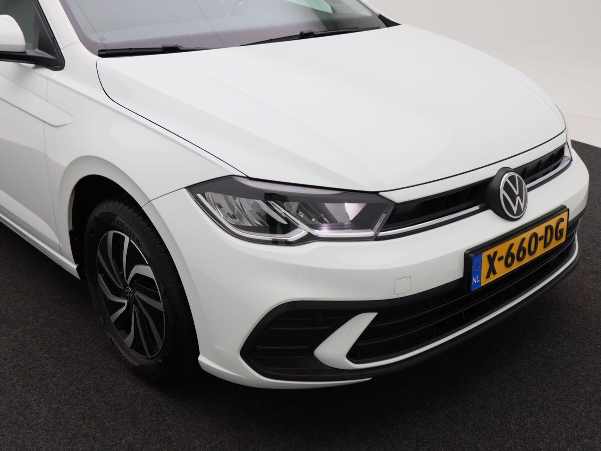 Volkswagen Polo 1.0 TSi Life | Airco | Adaptive Cruise | 15 Inch | Carplay | Privacy Glass | 32.010 Km!!
