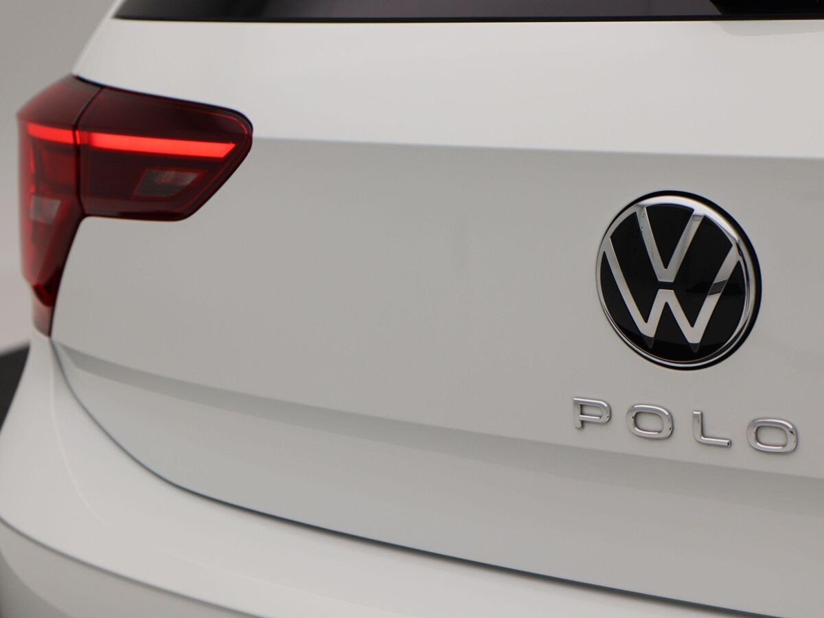 Volkswagen Polo 1.0 TSi Life | Airco | Adaptive Cruise | 15 Inch | Carplay | Privacy Glass | 32.010 Km!!