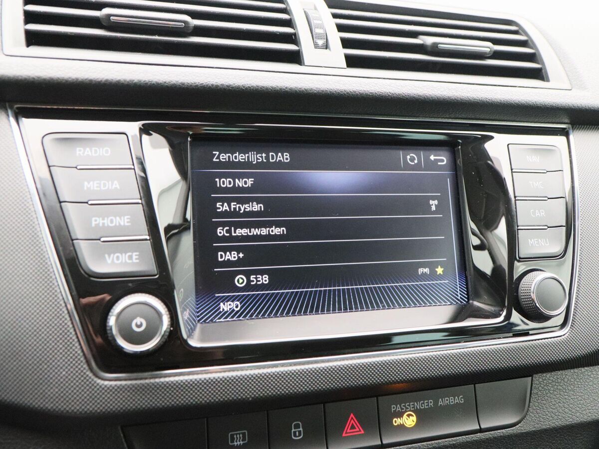 Škoda Fabia Combi 1.0 TSi Automaat Ambition | Cruise Control | CarPlay | Navigatie | Bluetooth | 15 Inch | 62.727 Km!!
