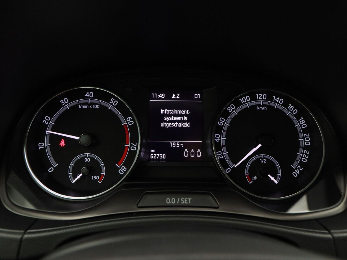 Škoda Fabia Combi 1.0 TSi Automaat Ambition | Cruise Control | CarPlay | Navigatie | Bluetooth | 15 Inch | 62.727 Km!!