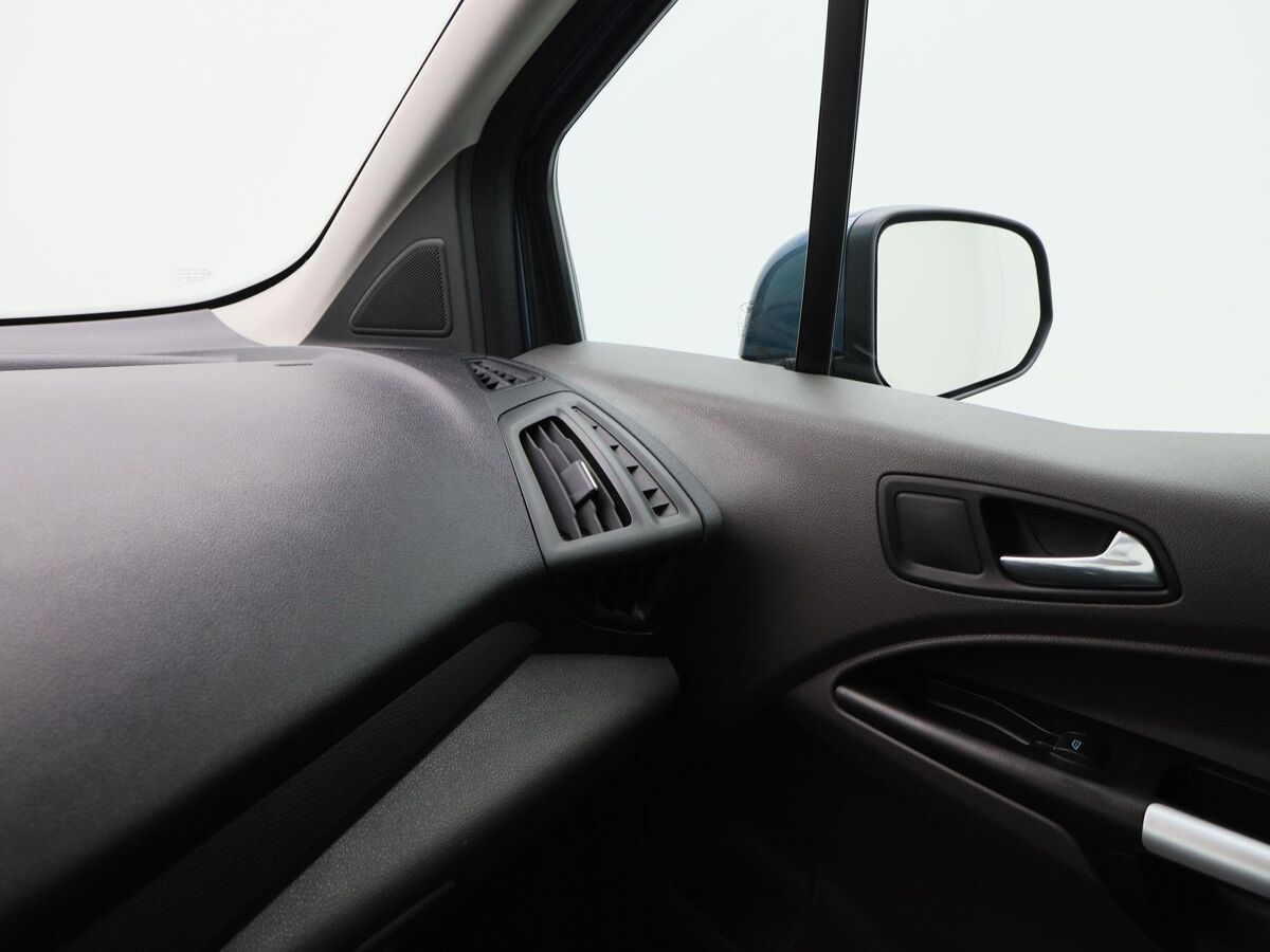 Ford Transit Connect 1.5 EcoBlue L2 Limited | Cruise Control | Climate Control | Stoelverwarming | Bluetooth | Navigatie | Trekhaak | Camera | 53617 Km!!