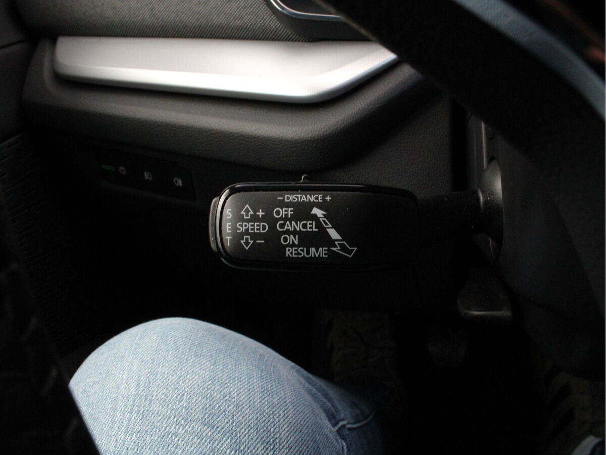 ŠKODA Octavia Combi Combi 1.5 TSI 150 pk First Edition | Navi | Clima | PDC | Adapt. Cruise |